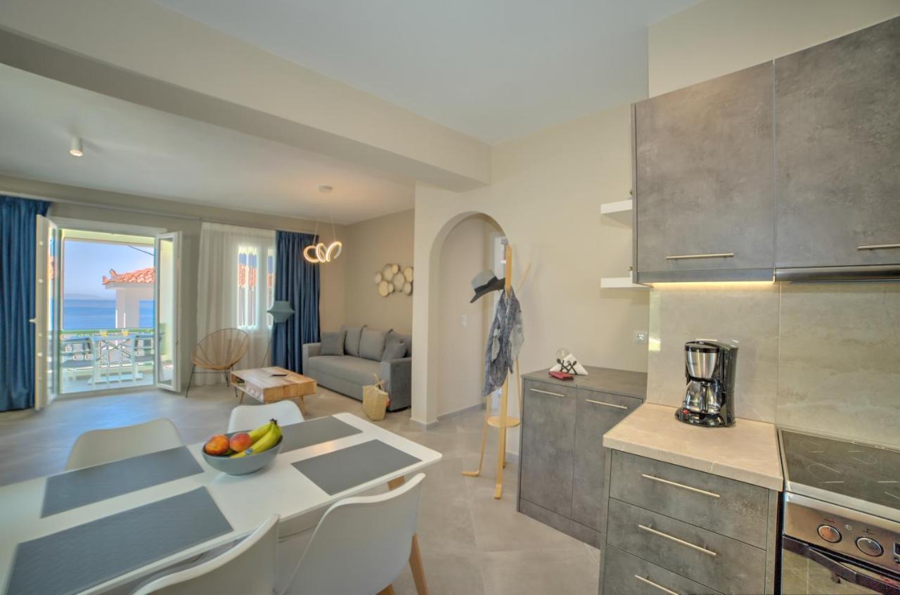 Corali Suites Andros บาทซี ภายนอก รูปภาพ