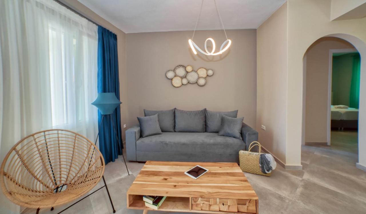 Corali Suites Andros บาทซี ภายนอก รูปภาพ
