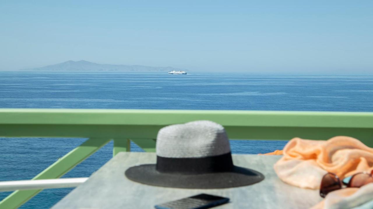 Corali Suites Andros บาทซี ภายนอก รูปภาพ